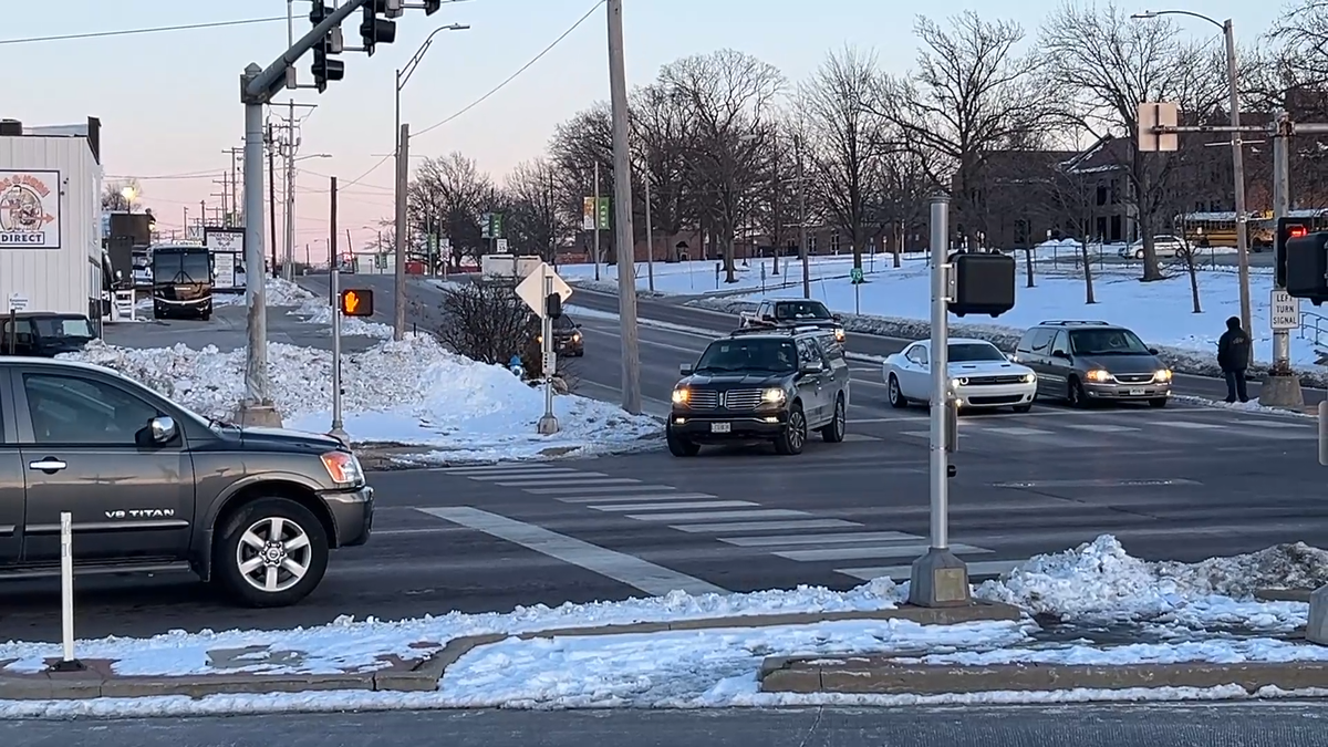 QUESTION OF THE DAY: Should the Columbia City Council approve a median safety ordinance?