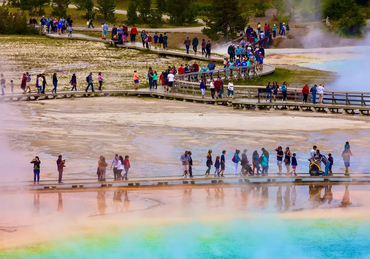 Yellowstone sees nearly 4.8 million visits in 2025 despite government shutdown