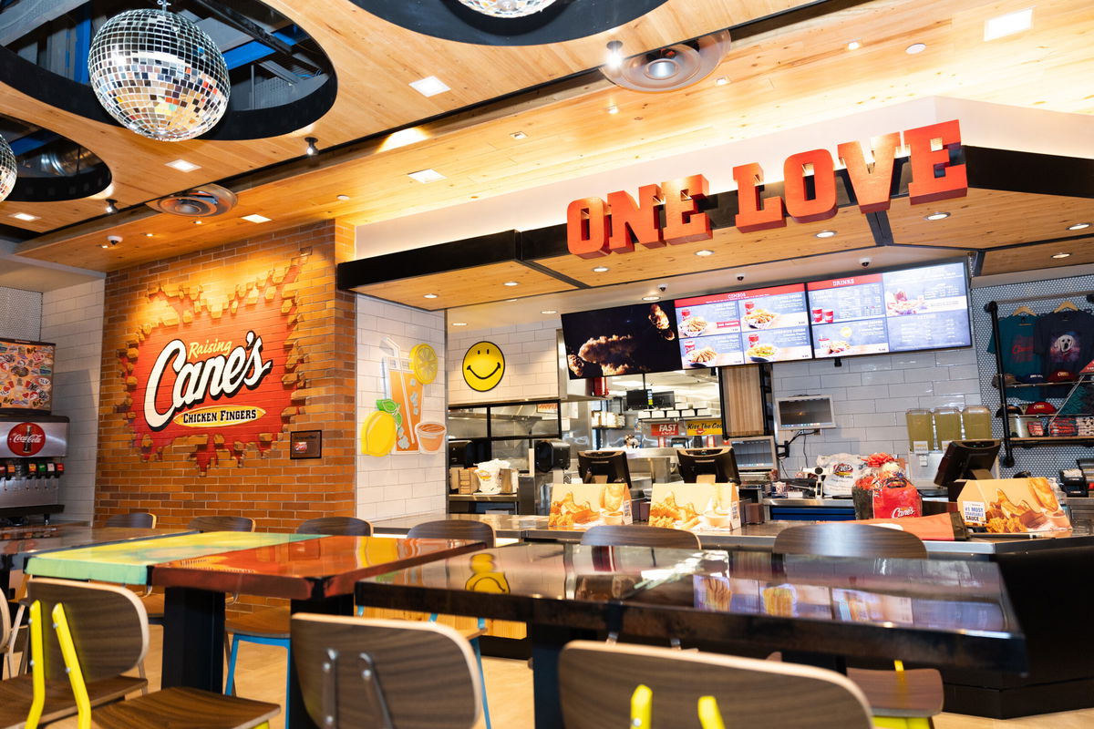 Chubbuck cheers for chicken fingers: Raising Cane’s announces official opening