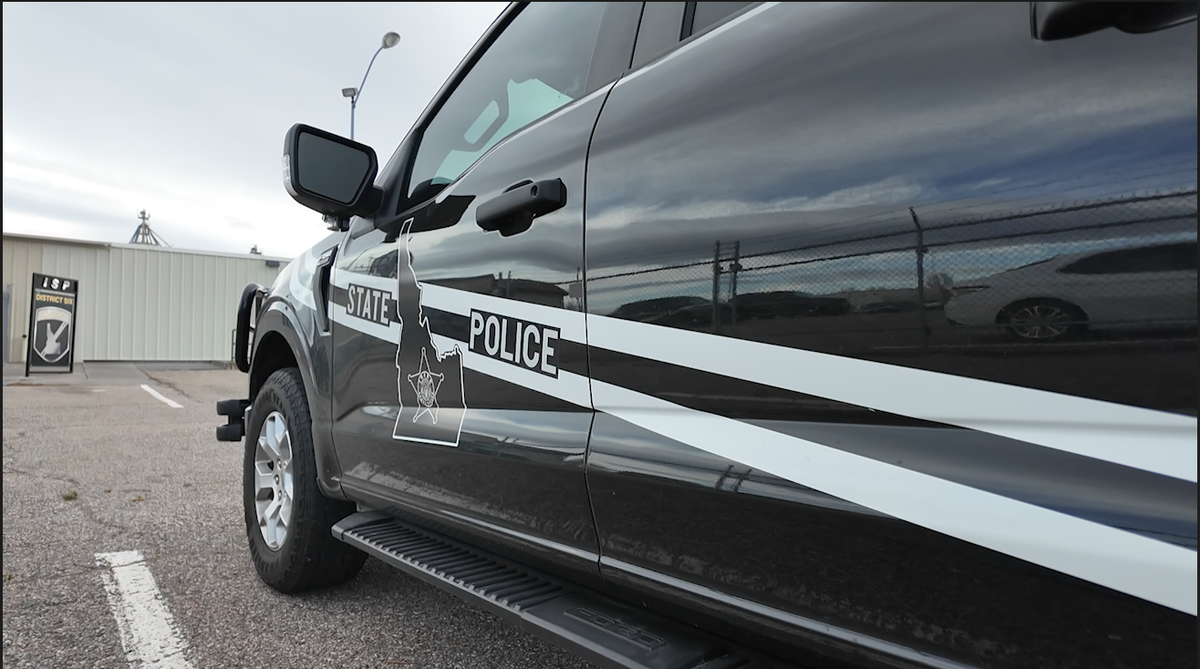 High winds trigger multi-car pileup on I-15; More Dust storms forecasted for Saturday