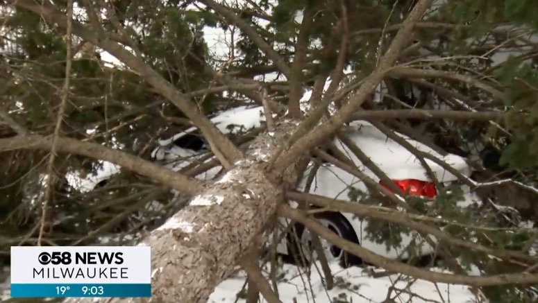 Some people in Racine woke up in the early hours of March 16 to not only high winds and snow