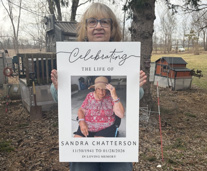 Joan Gray thought her mother's ashes were lost forever in a chemical spill has them back after an investigation revealed they were safely delivered by the United States Postal Service.