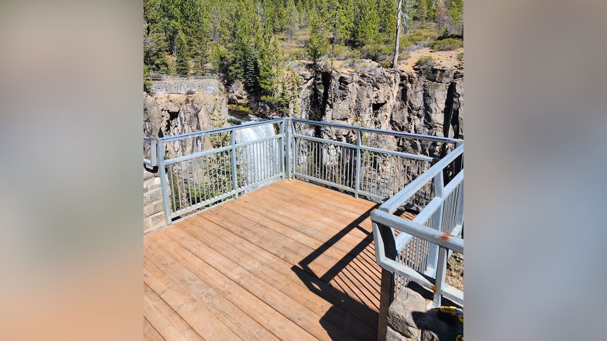 Deschutes National Forest completes Tumalo Falls platform repairs