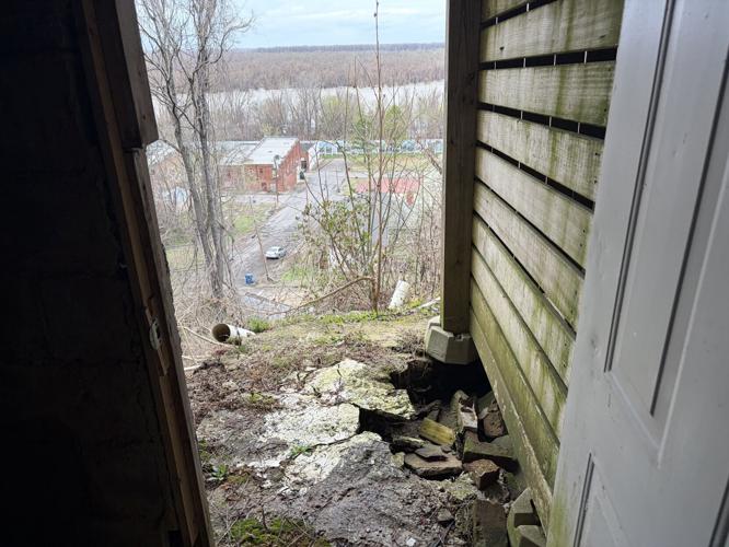 A mudslide from February 2025 continues to impact houses in the bluff