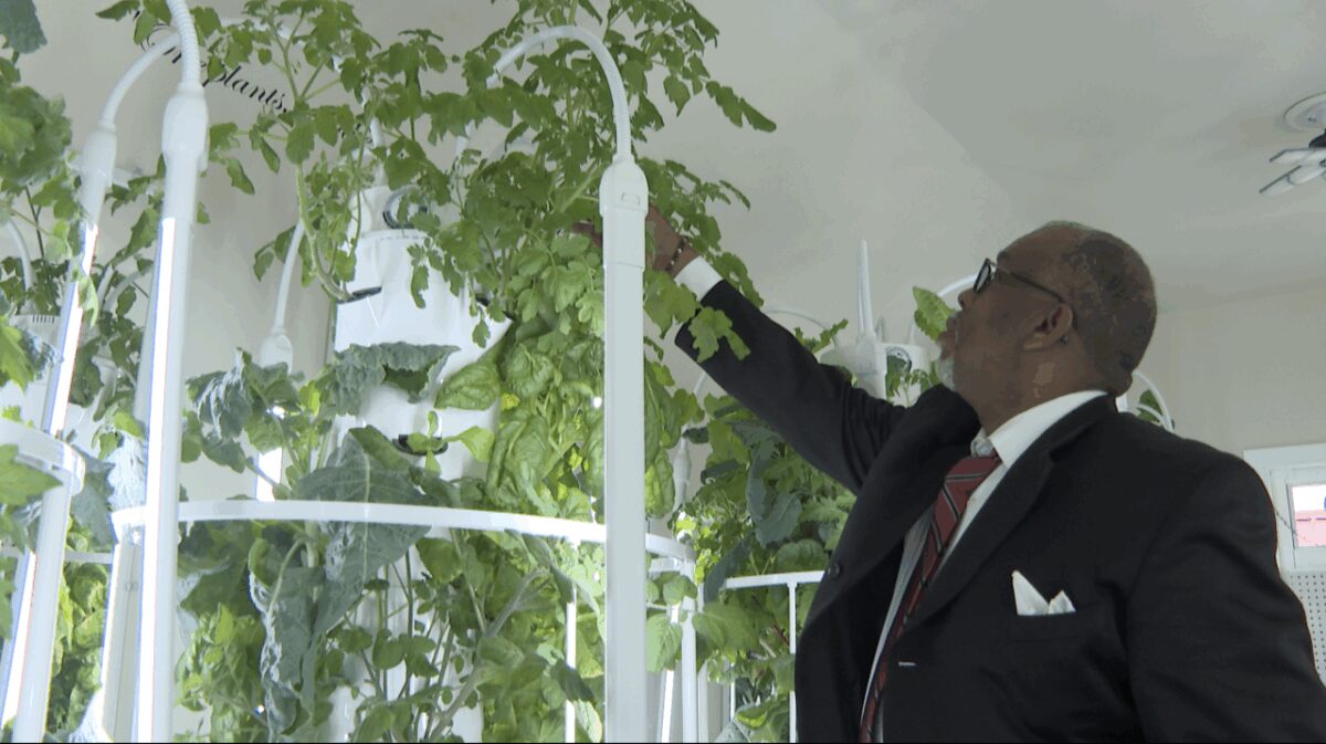 Greater Works Community Outreach Ministries operates the "Garden of Eat'n