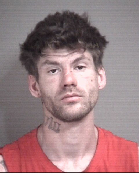 Man accused of breaking into MU frat house found on roof of car rental business