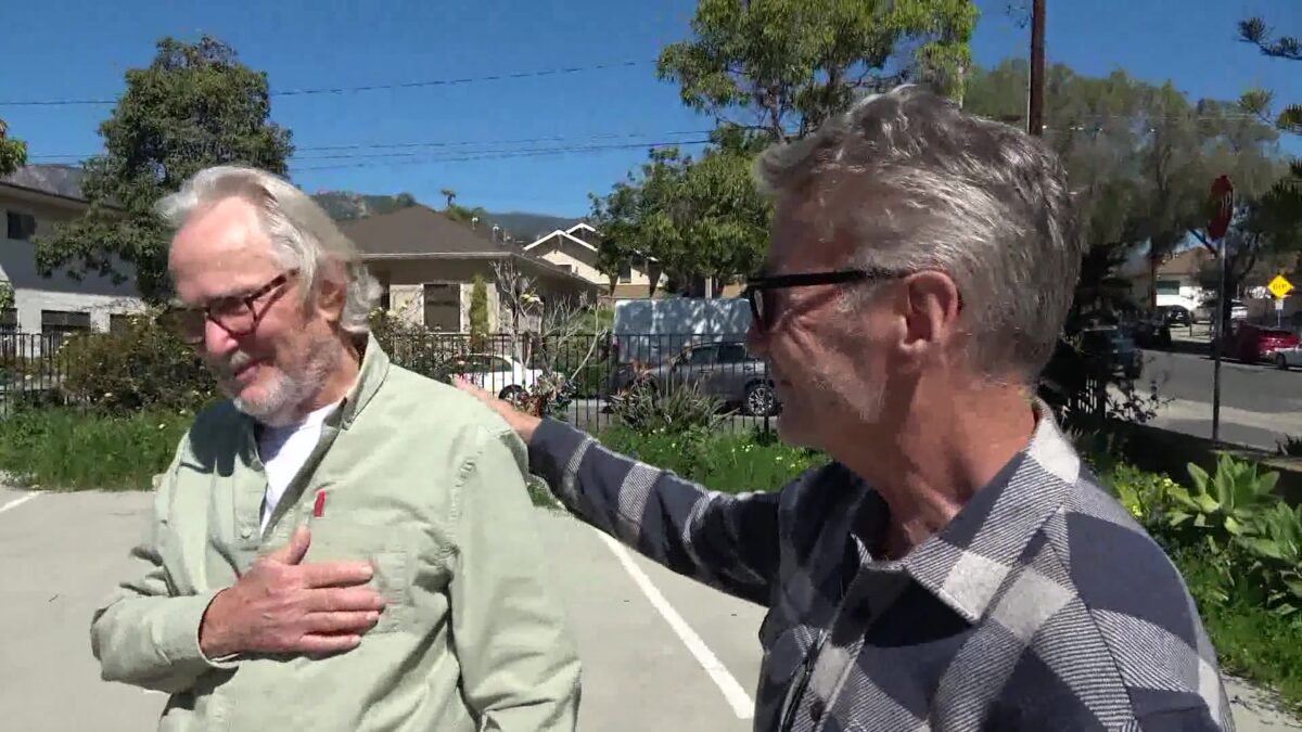 Community ‘Angels’ Help a Senior Citizen After His Car Was Destroyed by Reckless Driver