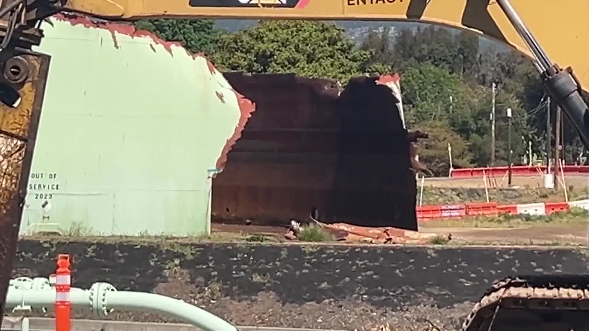 Aging Oil Tanks Coming Down in Carpinteria