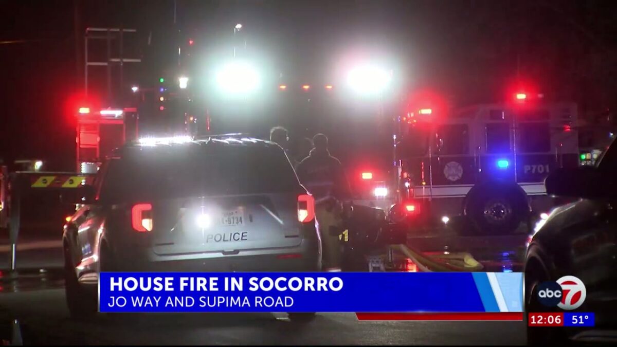 Mobile home fire in Socorro