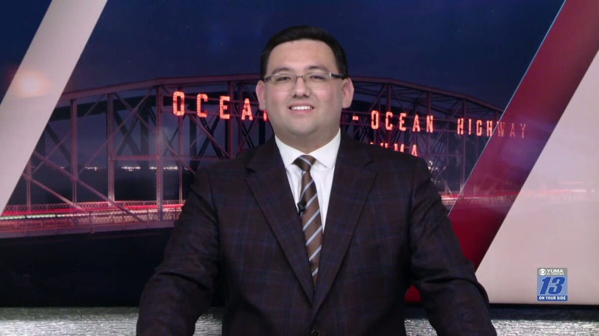 Marine F-35 pilot presents to Kofa JROTC ahead of Yuma Airshow