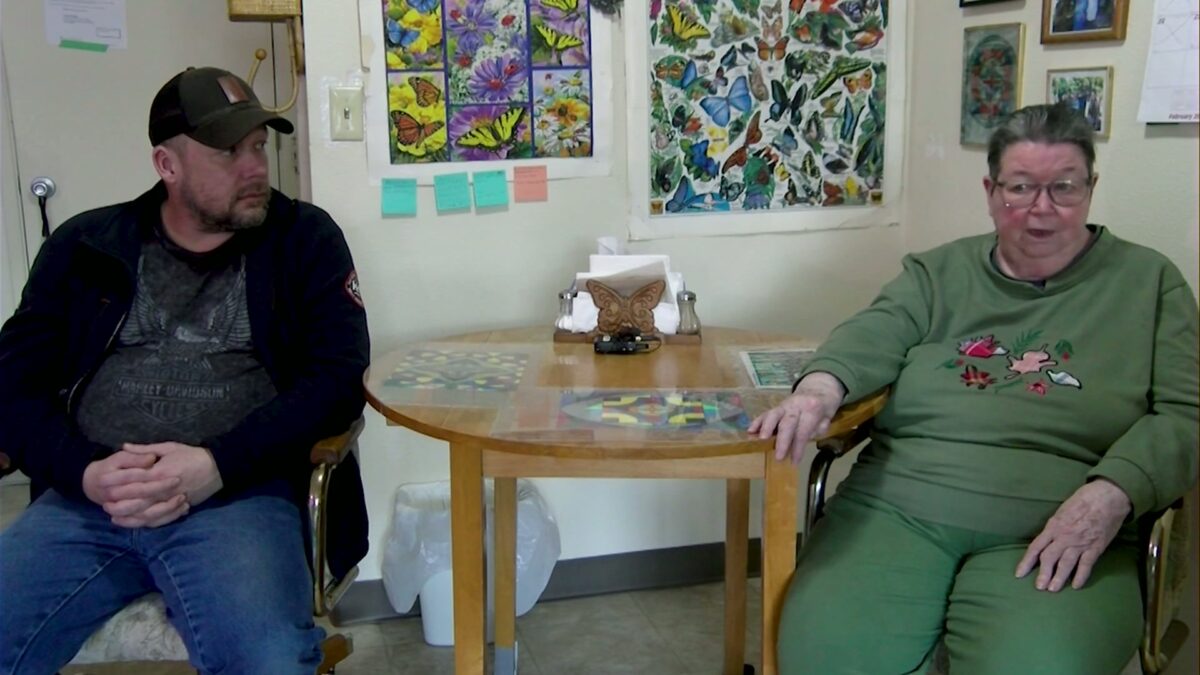 ‘Do that gut check’: Bend family urges caution as catalog credit company faces wave of complaints