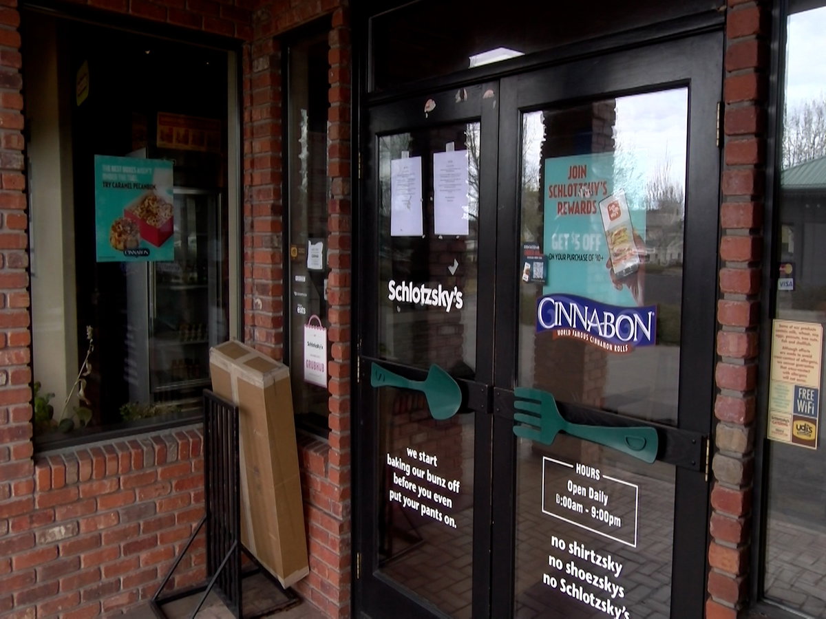 Schlotzsky’s & Cinnabon in Bend suddenly closes