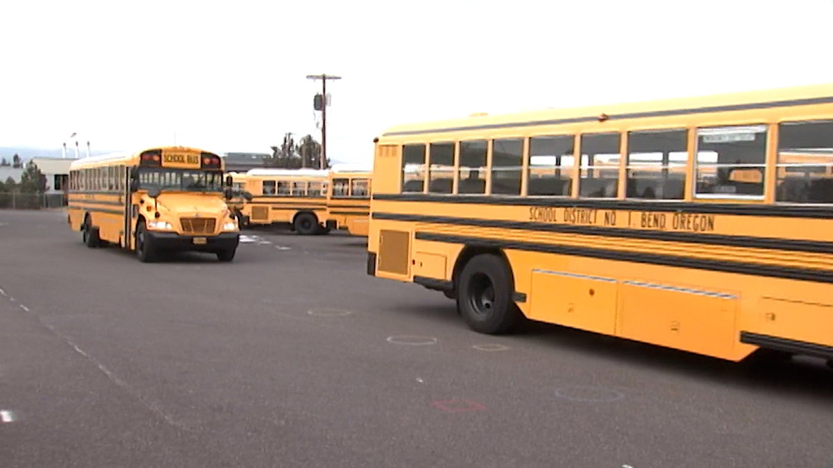 Bend-La Pine bus driver arrested for DUII