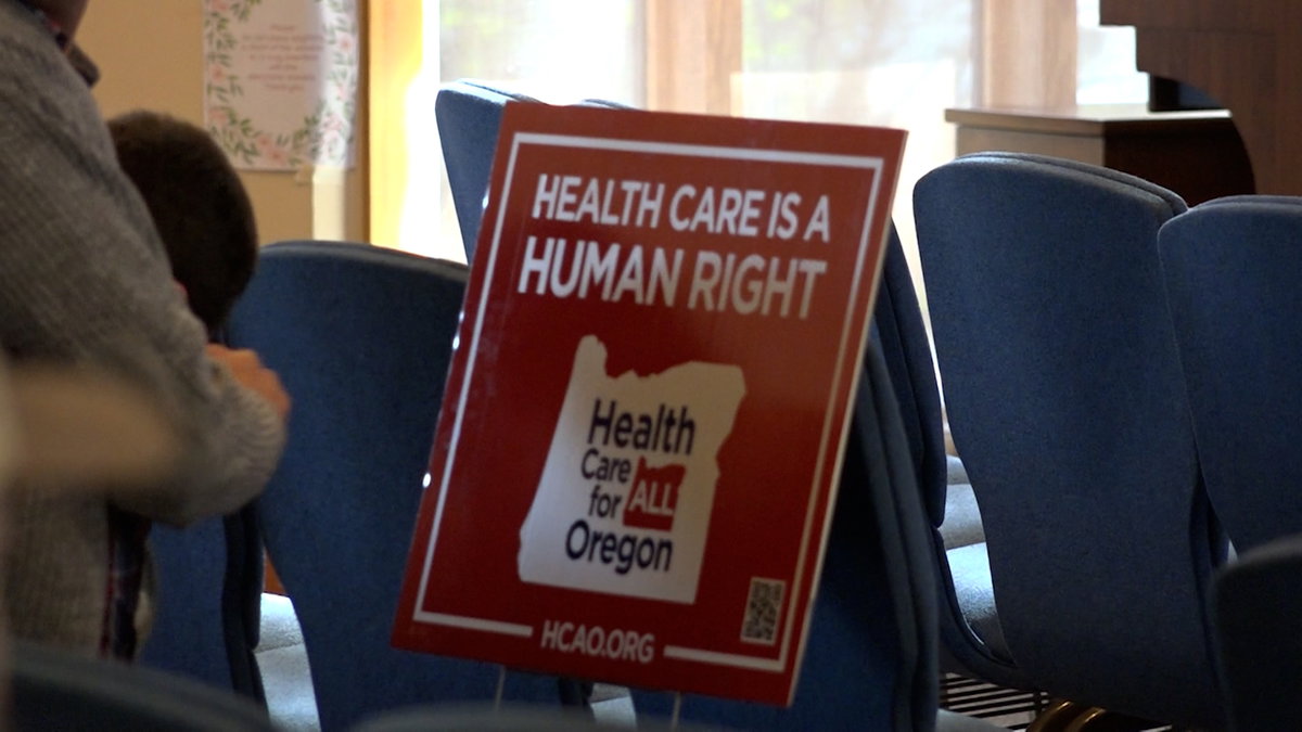 Bend residents weigh in on push for universal health care in Oregon