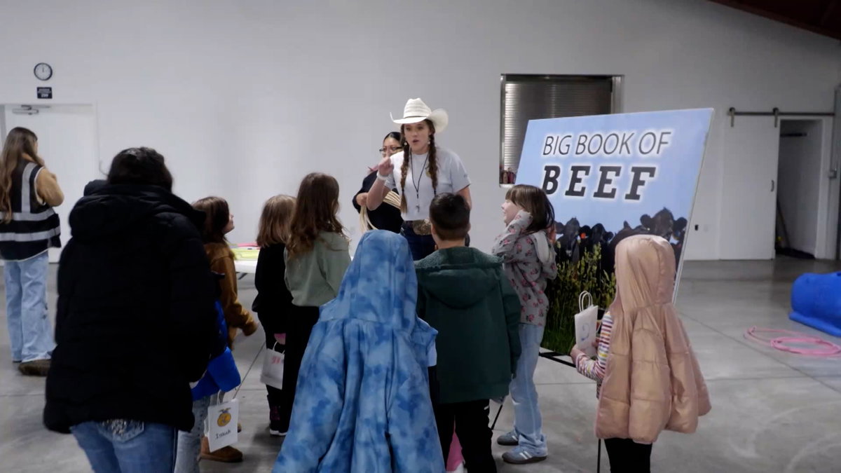 D91 1st Graders get a get a hands-on look in into farming and agriculture