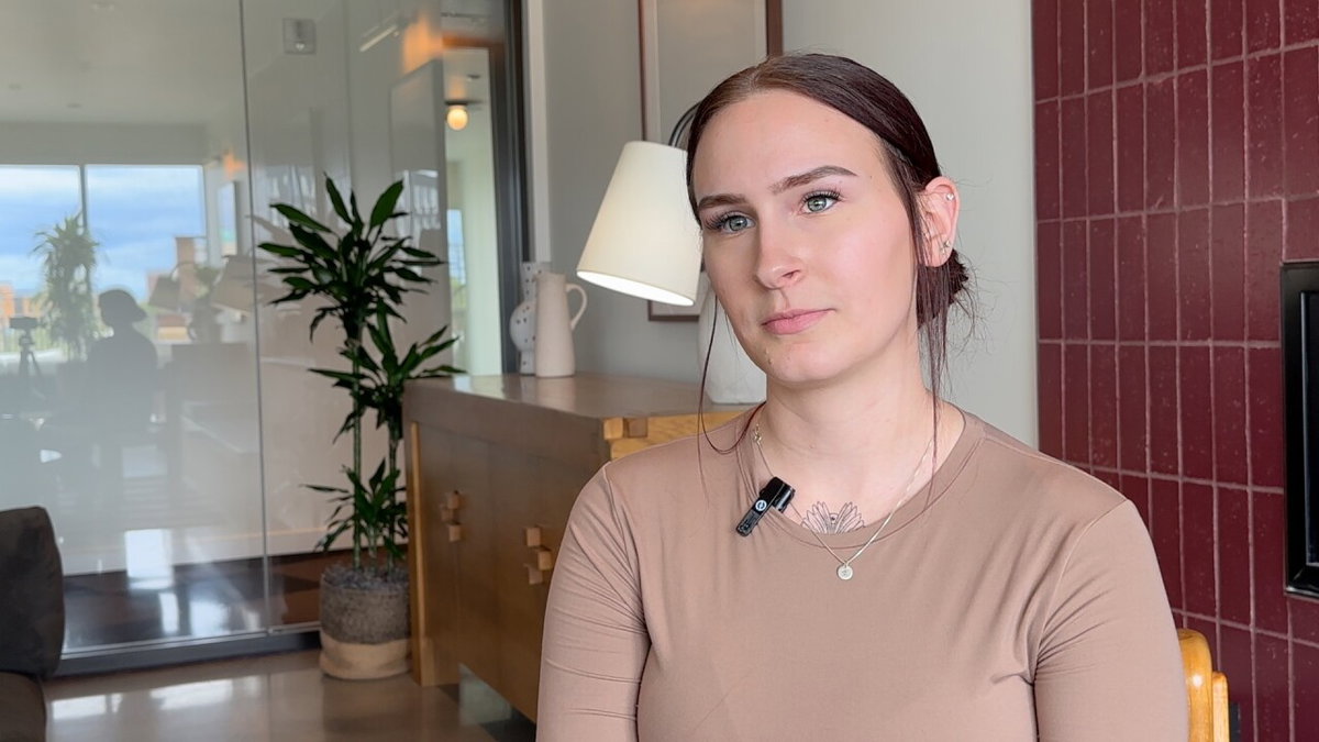 Burley deputy says she was mocked at work for breastfeeding