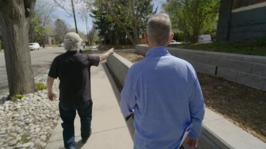 Vinny Del Giudice shows CBS Colorado's Brian Maass the location where the theft took place.