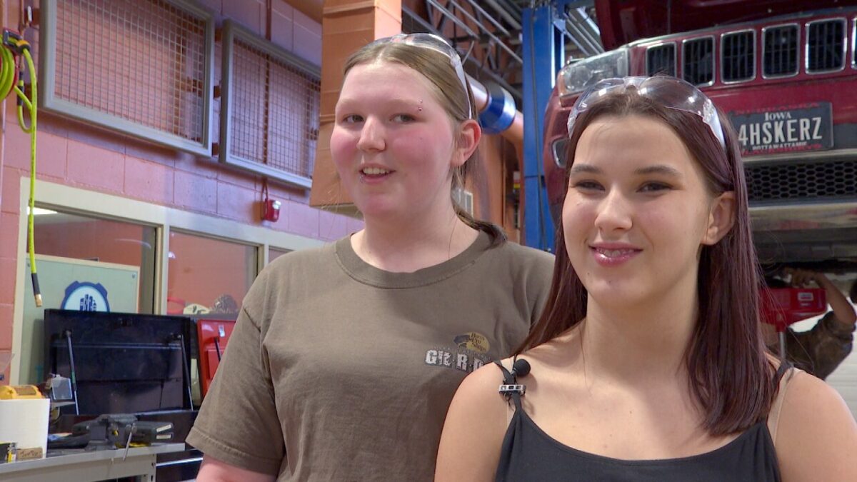 Students at Thomas Jefferson High School in Council Bluffs are offering discounted car maintenance to the community through the school's TradeWorks program.