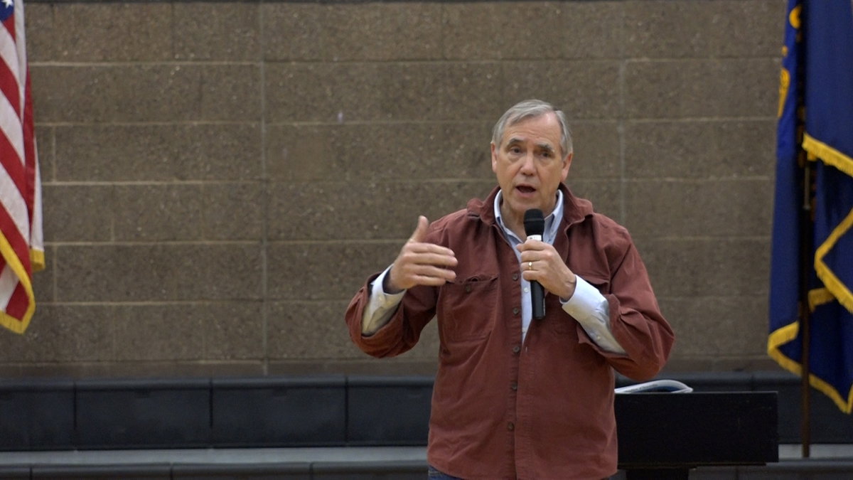 Sen. Jeff Merkley Addresses War