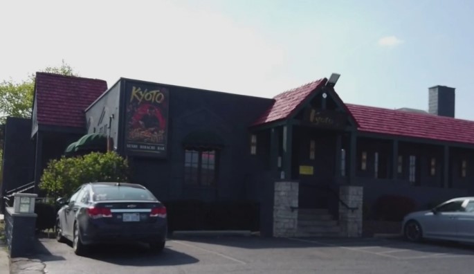 A Metro Detroit restaurant owner is facing federal charges for allegedly harboring and illegally employing immigrants who were in the United States without authorization.