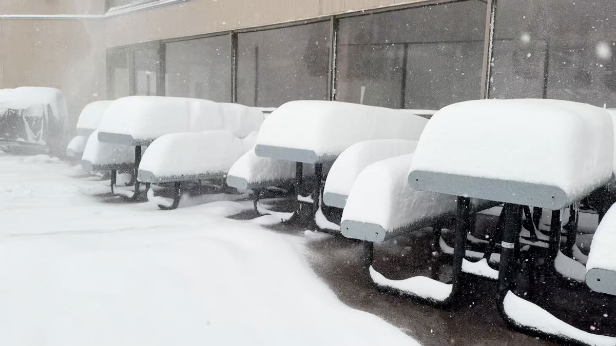 It’s PACKED on Mt. Bachelor as people head to the slopes for fresh snow