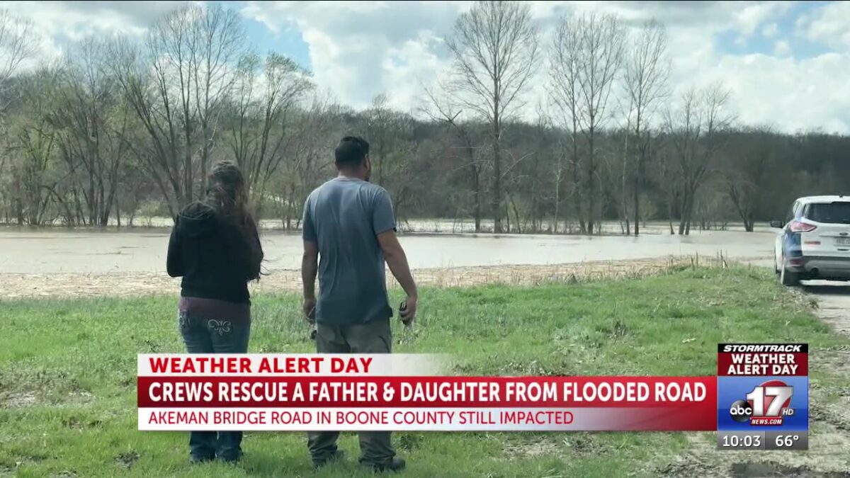Boone County firefighters rescue dad