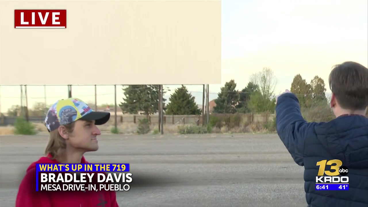 Mesa Drive-In celebrates 75th anniversary with opening night