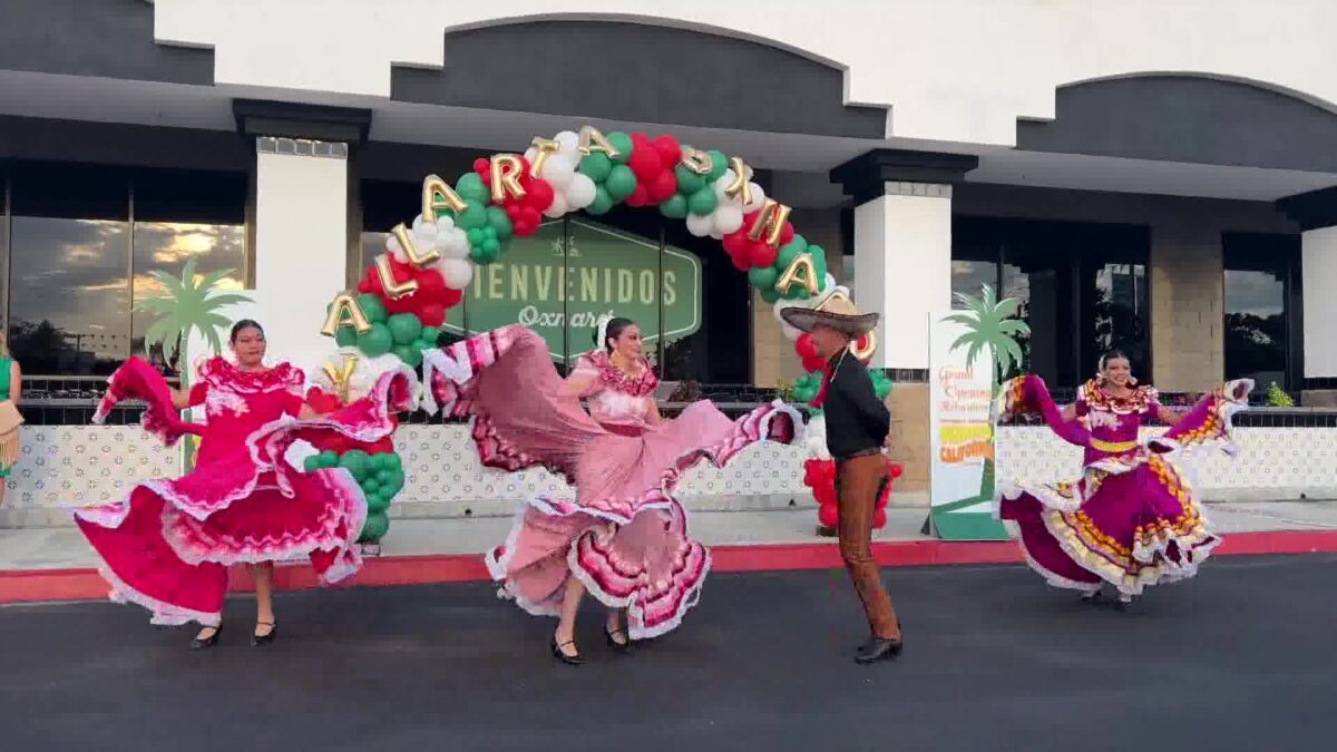 Vallarta Supermarkets celebrates Grand Opening Relocation in Oxnard