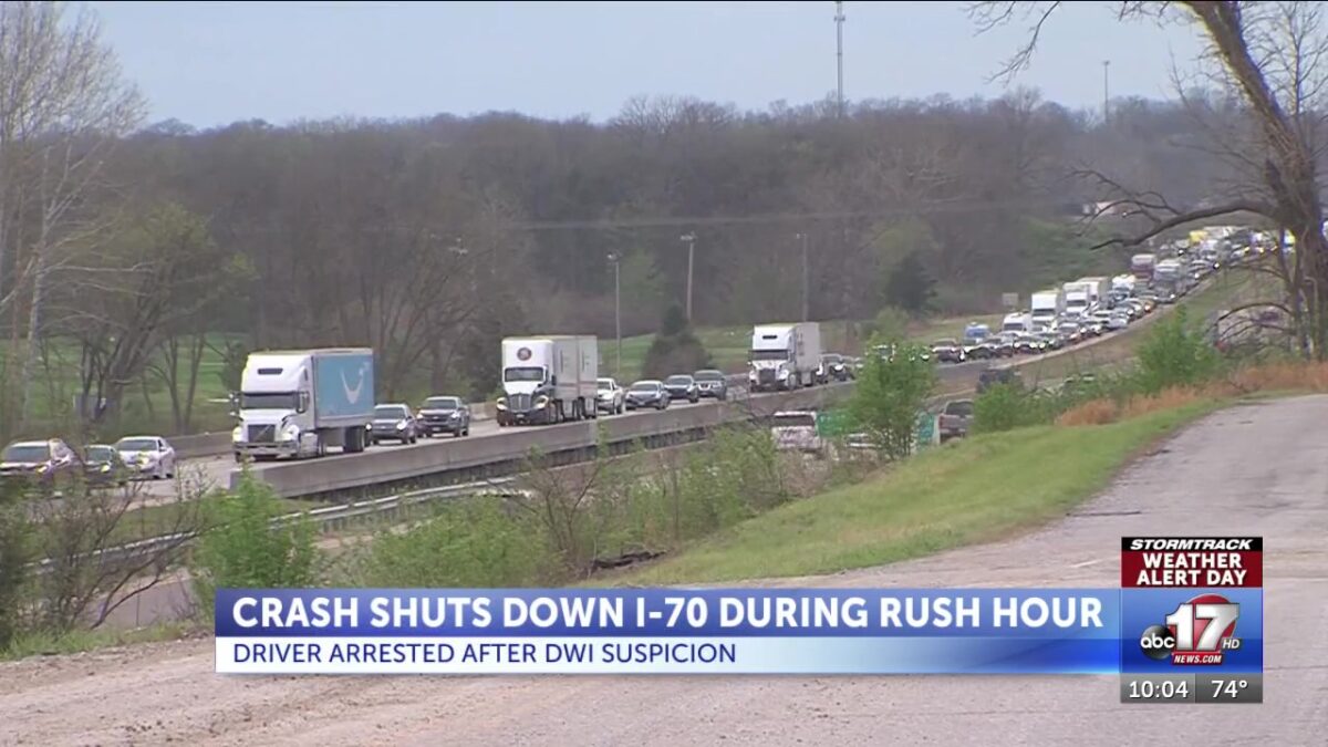 Several injured in 3-vehicle crash leads to lane of I-70 closing