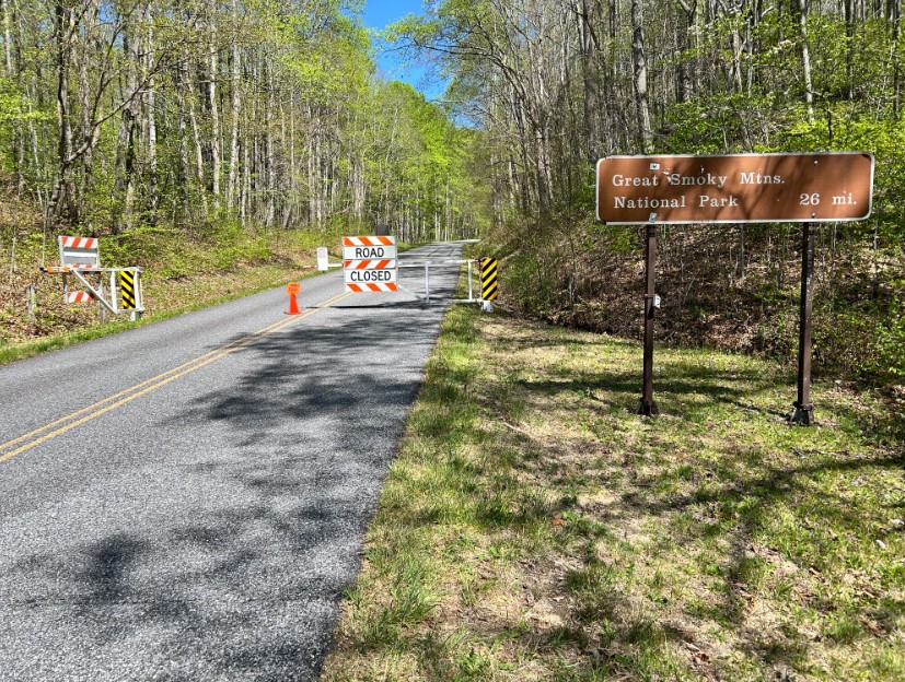 A "road closed" sign and gate at US-74 along the Blue Ridge Parkway. Rangers said the road was temporarily closed between mile posts 443 and 455 in an effort to capture two stray dogs and take them to a shelter.