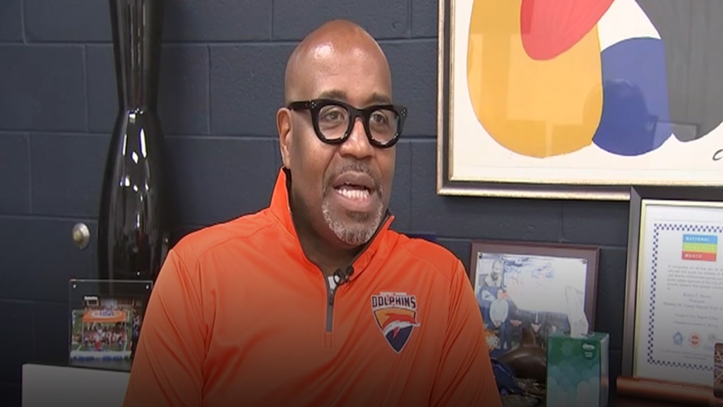 Whitney Young High School Principal Rickey Harris spoke with ABC7 after surviving a Washington Heights