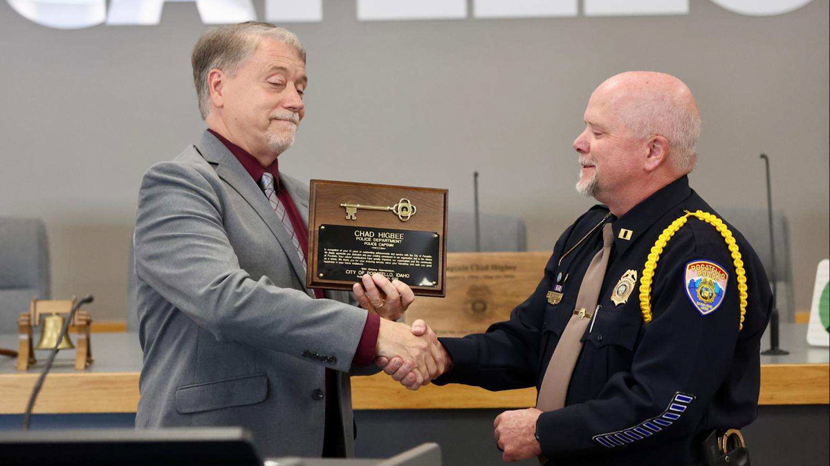 Pocatello honors Captain Chad Higbee after over three decades on the force