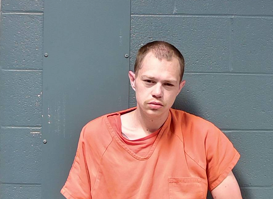 Moberly man allegedly tried posing as cop to steal car