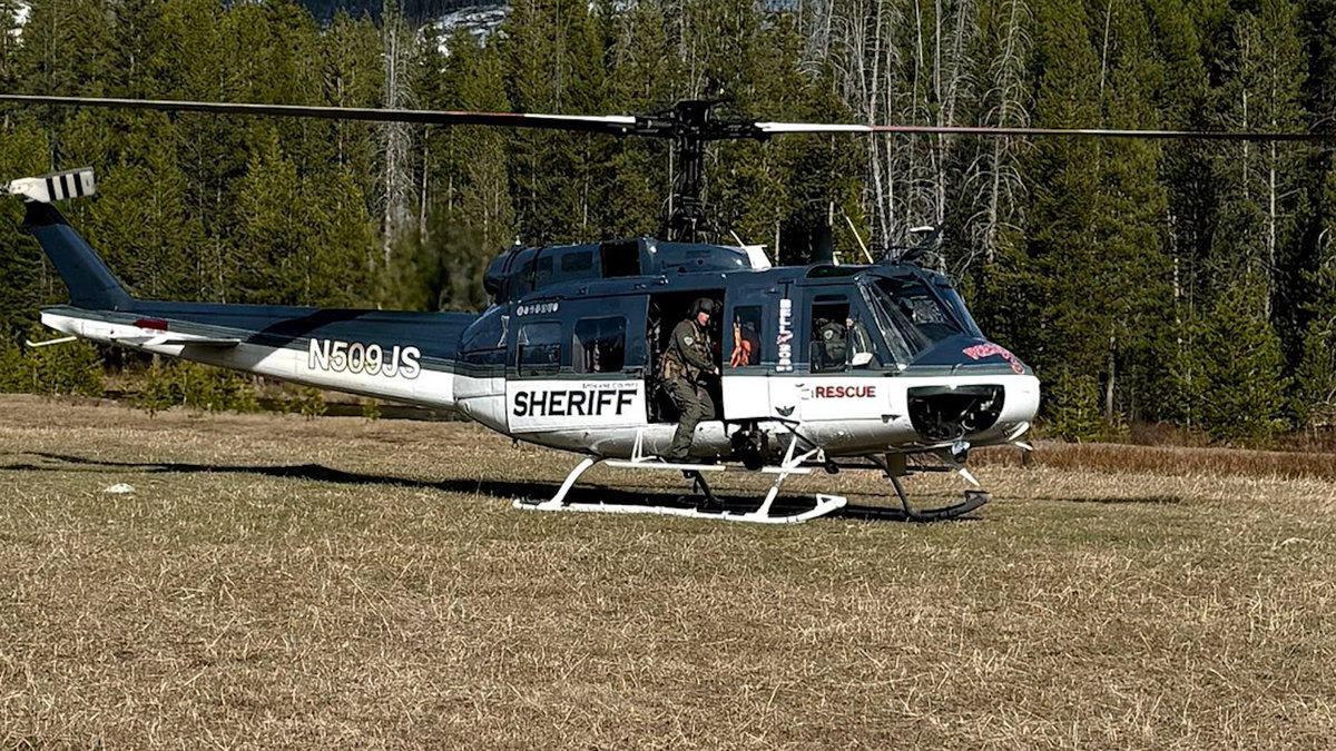 Kayaker dies after becoming trapped in Marsh Creek; 8 others rescued