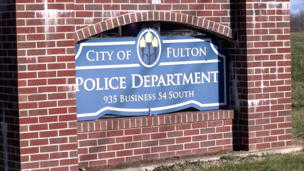 Pedestrian dies after crash in Fulton