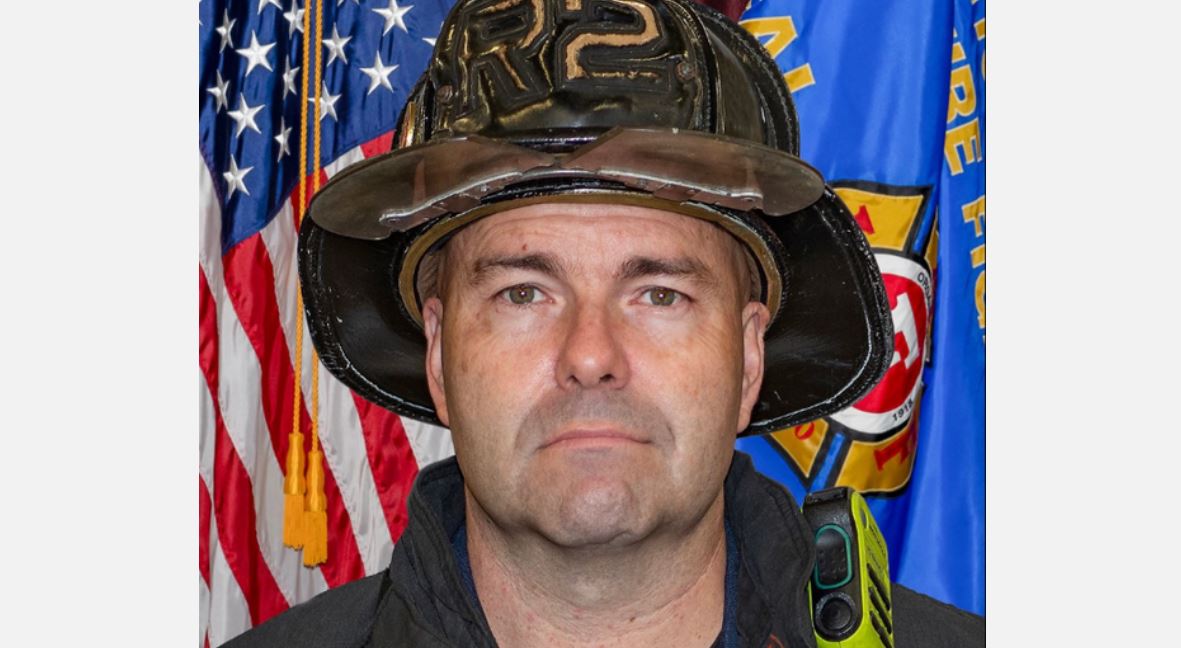 Veteran Boston firefighter Robert "Bobby" Kilduff Jr. died Saturday night after falling from the third floor of a Dorchester home while battling a large fire.