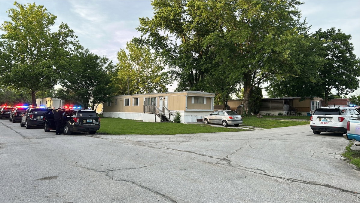 One in custody after shots fired at southeast Columbia mobile home park