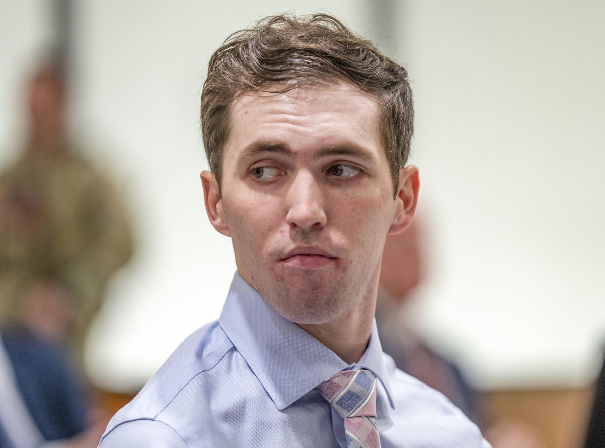 Judge to weigh delaying hearing for suspect in Charlie Kirk killing and booting cameras from court