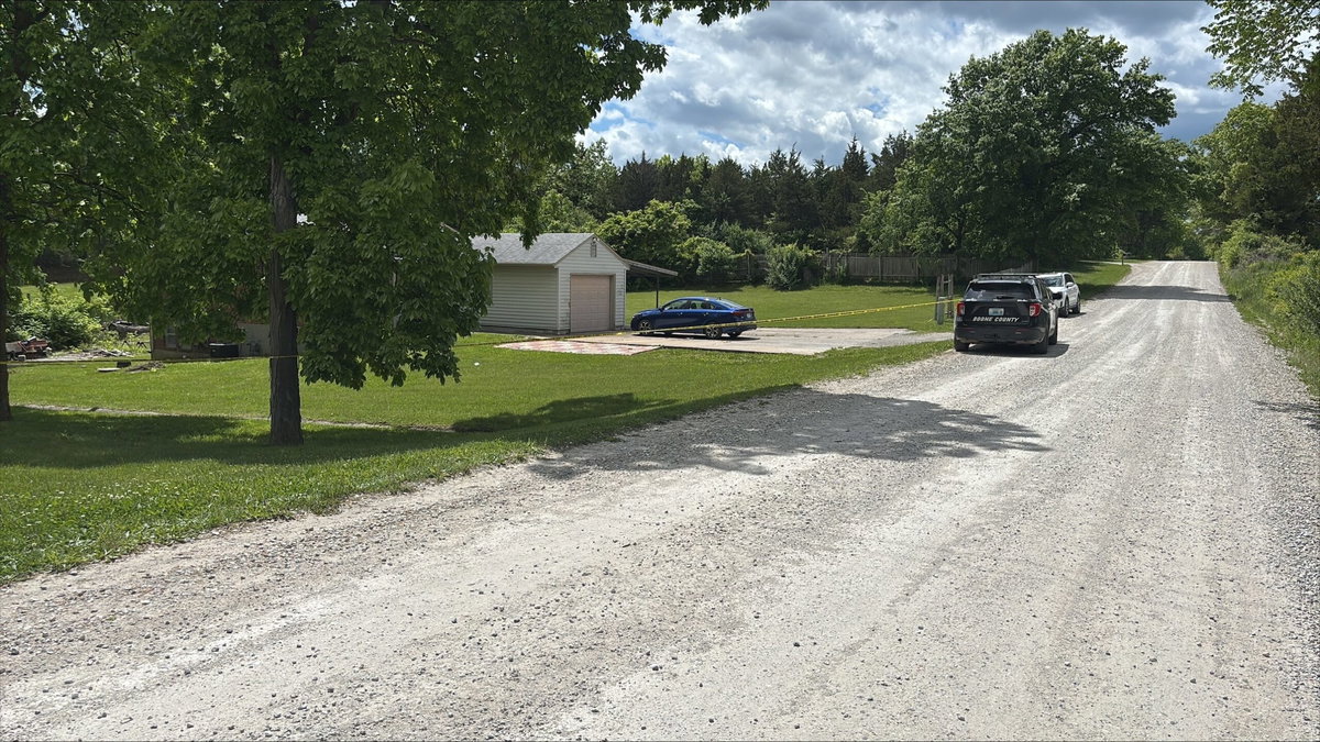 Police warn of crime scene northeast of Columbia