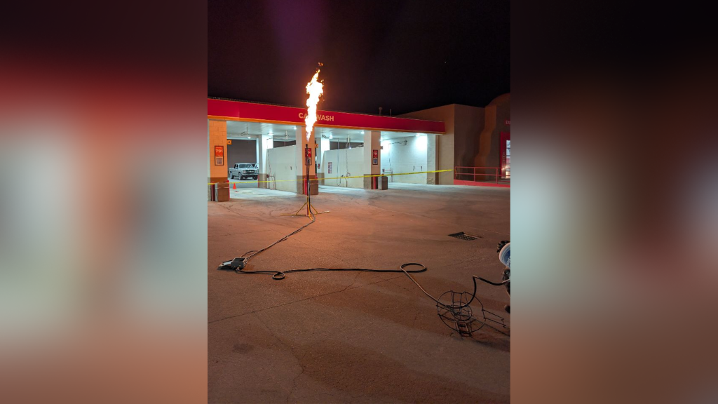 Las Cruces firefighters put out propane leak at gas station