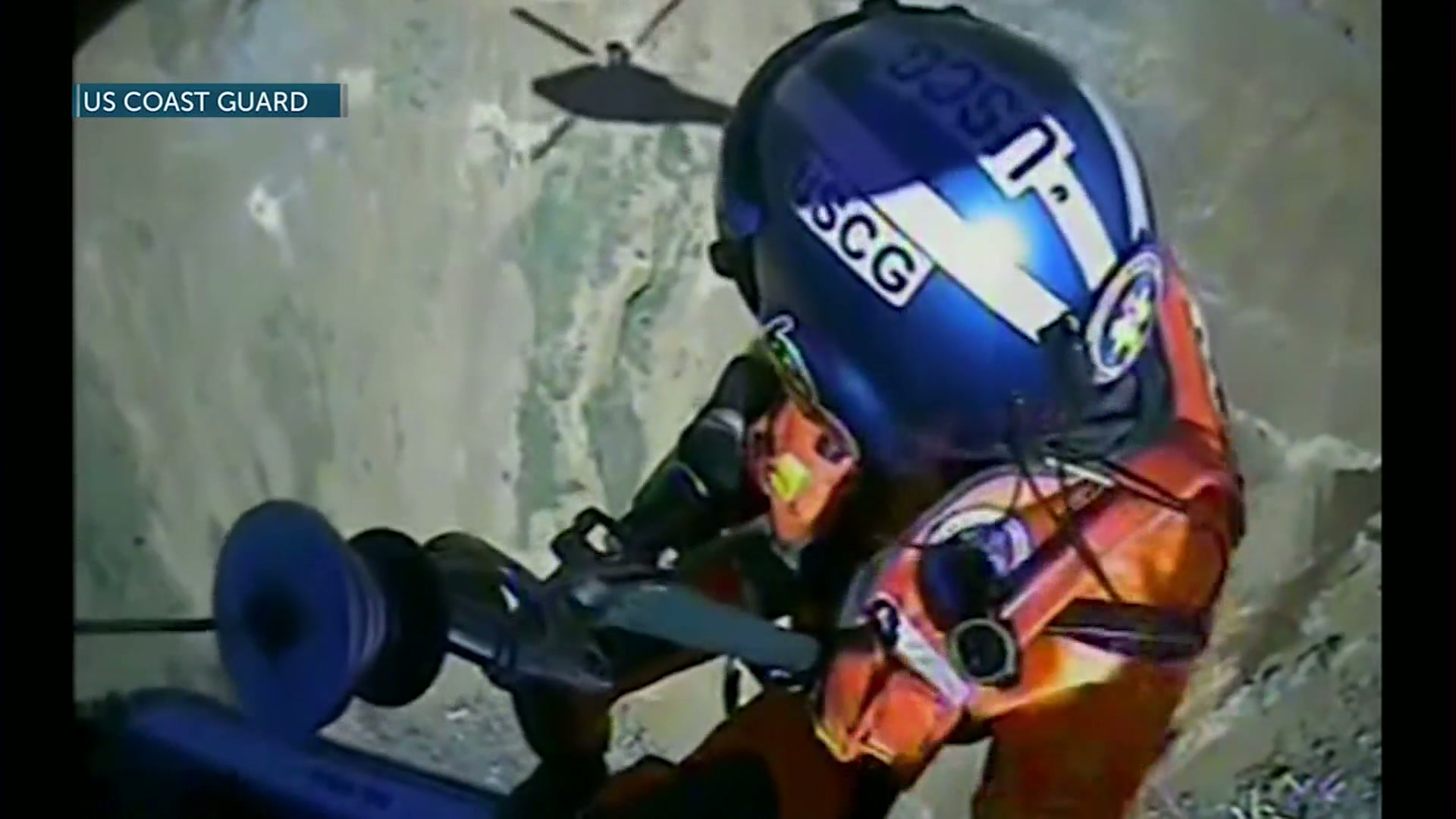 WATCH: Coast Guard uses helicopter to rescue injured hiker in Lincoln City