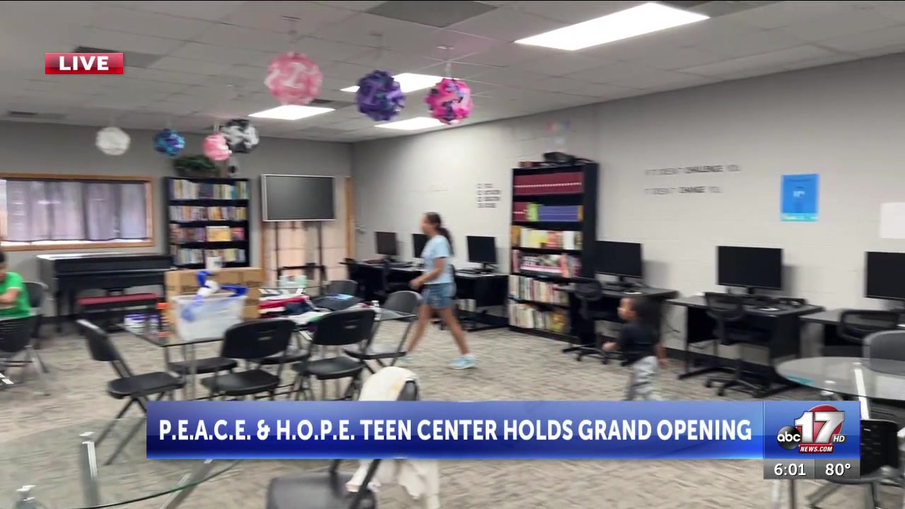 Area group holds grand opening for new teen center in Columbia