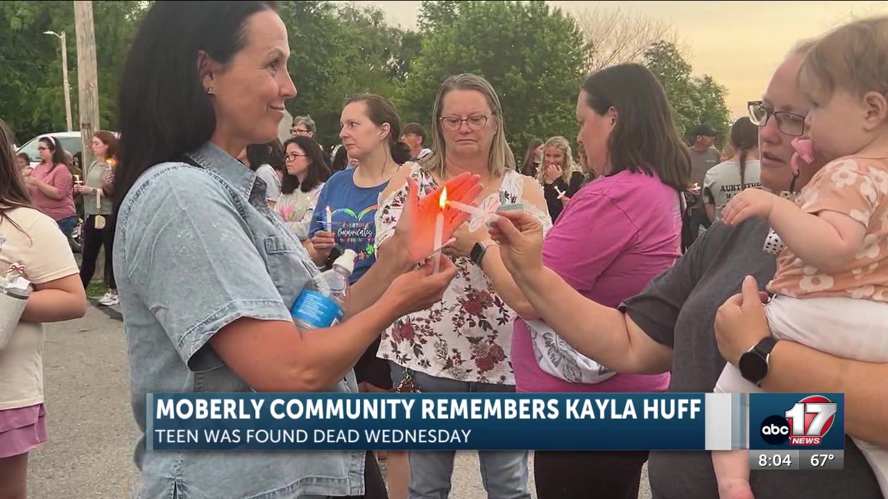 Moberly community gathered Saturday night for Randolph County teen who was found dead Wednesday