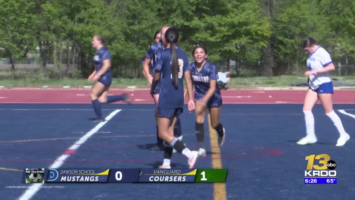 The Vanguard girls soccer team advances in the Class 2A playoffs
