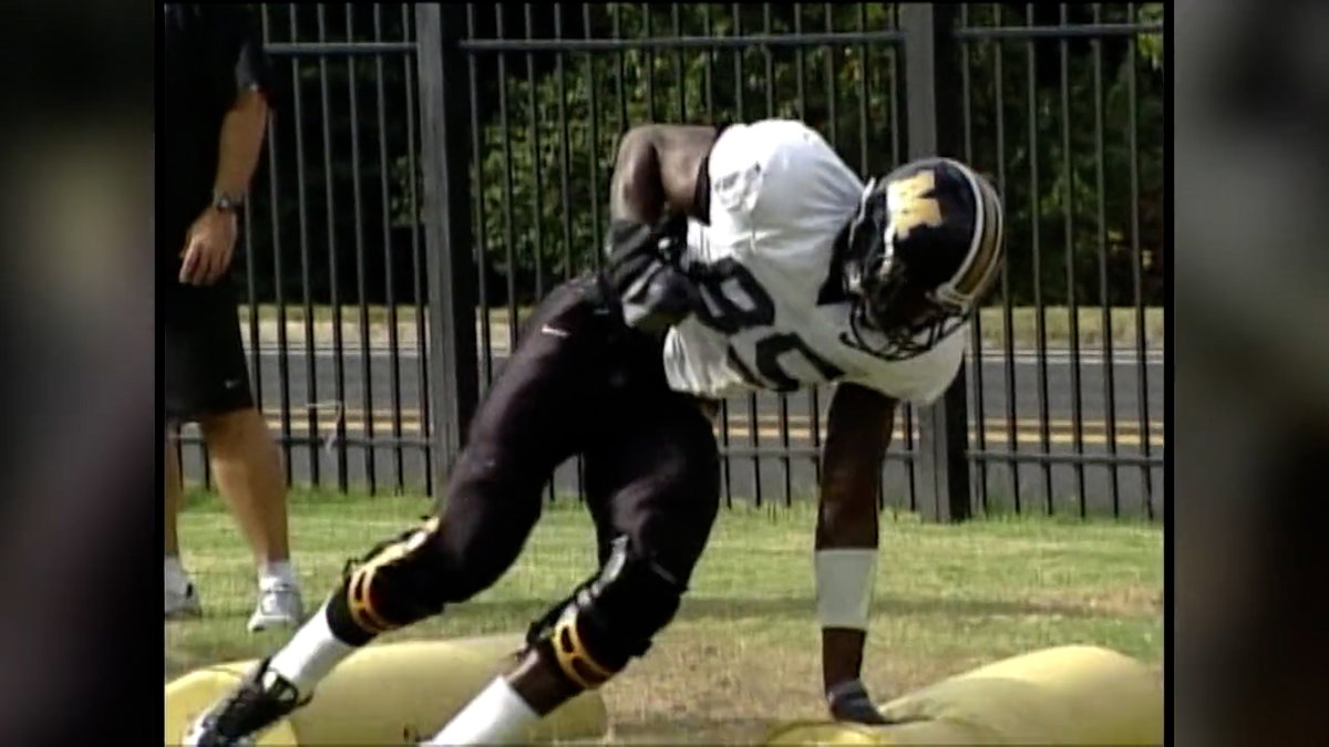Aldon Smith’s family hires civil rights attorneys after player’s death