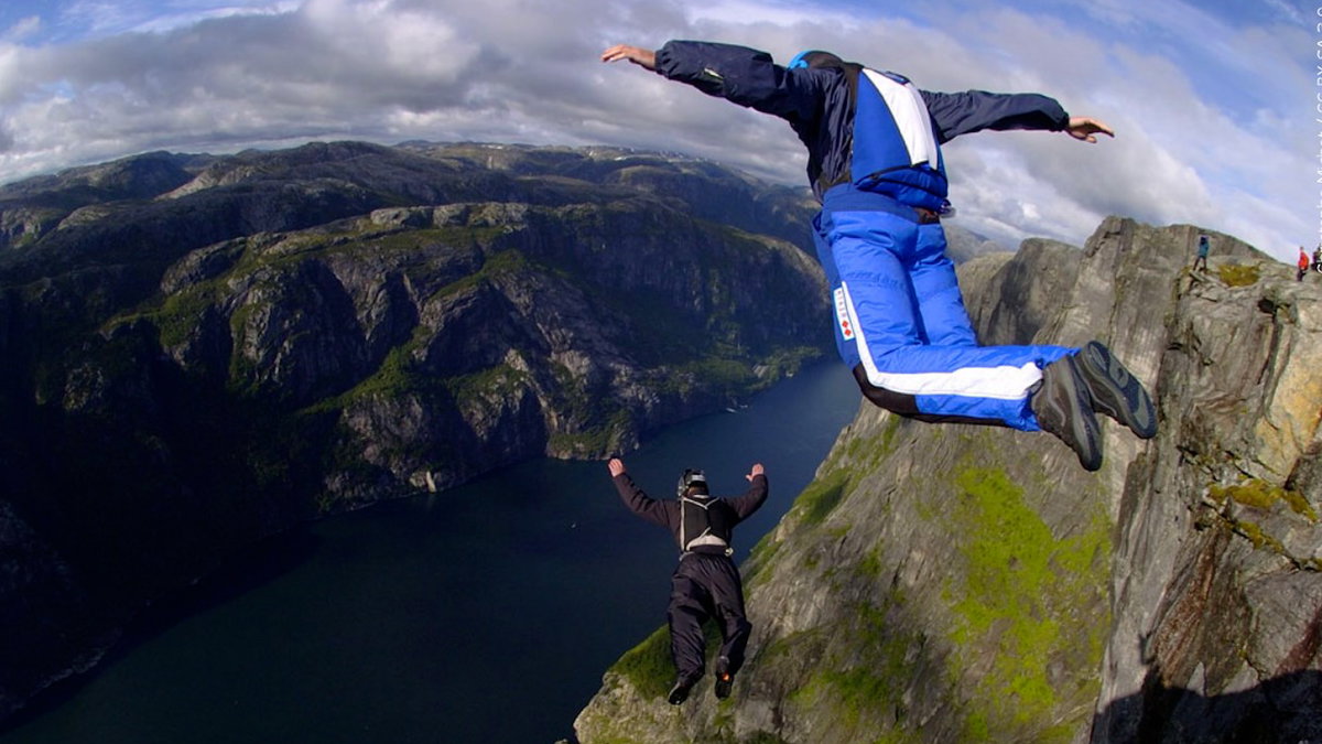 2 dead after BASE jumping incident
