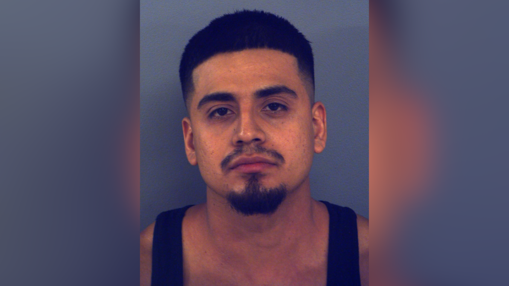 Man charged for alleged gas station robbery
