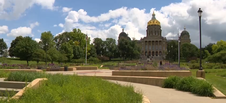 Gov. Kim Reynolds announced Tuesday that the state will outsource much of its technology infrastructure and operations to Amazon Web Services and Cognizant Government Solutions.