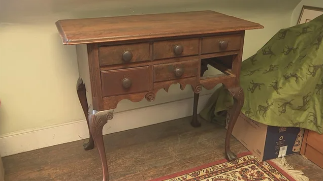 Betsy Ross' family is donating her original sewing table to the Betsy Ross House in Philadelphia.
