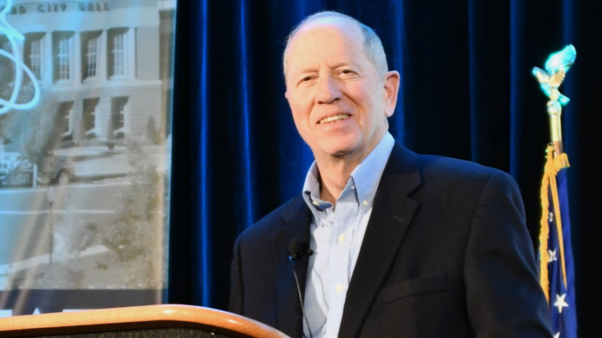 Redmond’s Mayor Ed Fitch announces re-election campaign